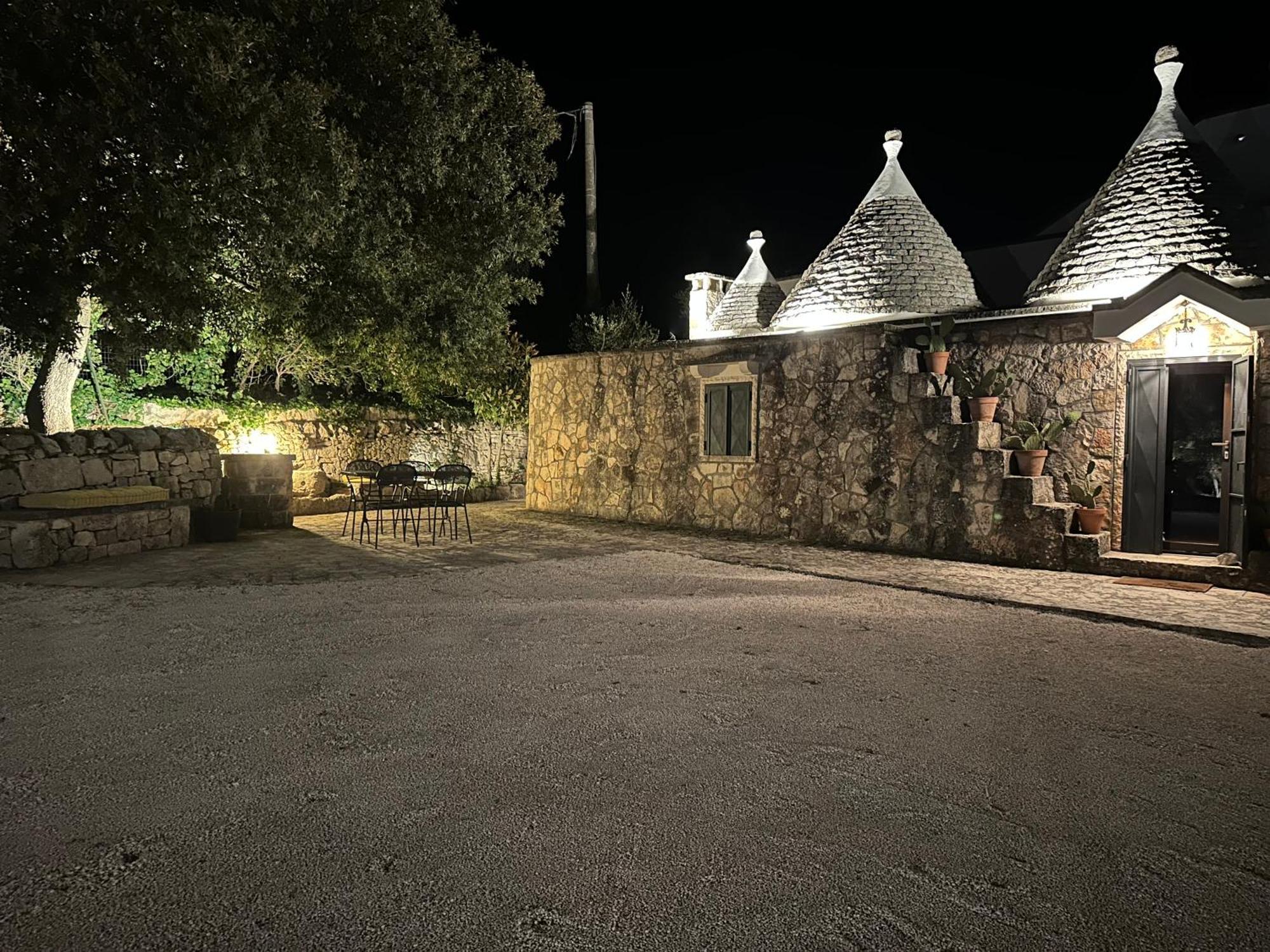 Trulli Santa Maria Odegitria Relais Guest House Ostuni Exterior photo
